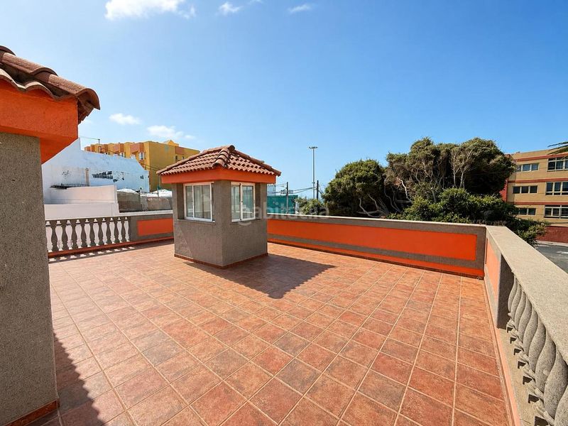 Foto 6571472a-2f38-4f7e-b097-bc7dbee51a57. Casa amb aparcament a Playa del Hombre - Taliarte - Salinetas Telde