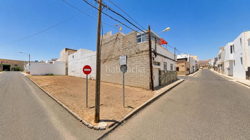 Foto 59865f84-f937-40f9-98d6-071d556dc45c. Terreny residencial a Argana Alta - Maneje Arrecife