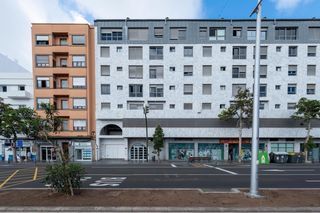 Piso en Calle Benecharo 1