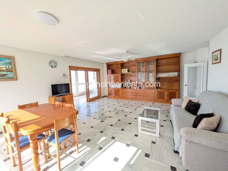 Foto 870784e6-ce23-438f-acda-b769eb7b6c0f. Rent flat with heating parking in Playa Levante Benidorm