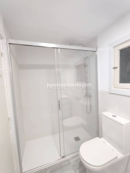 Foto 915d6401-9de1-4ea2-b4de-b771f37737b7. Rent flat with heating parking in Playa Levante Benidorm
