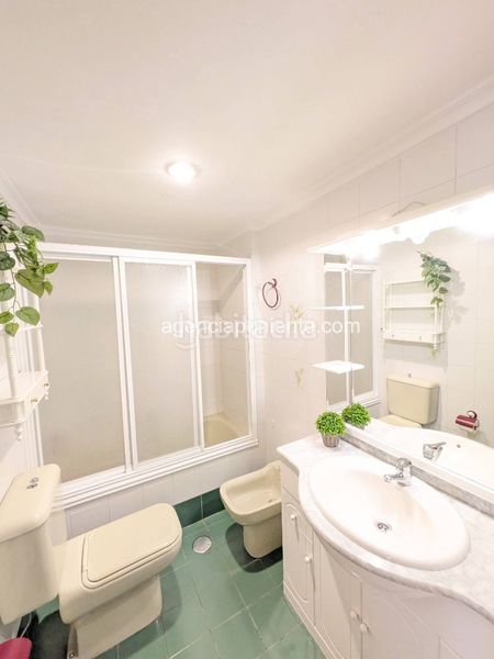 Foto 25fa25b8-18fb-4858-a3e9-c8d83c0f9f48. Apartament a Casco Antiguo - Puerto Benidorm