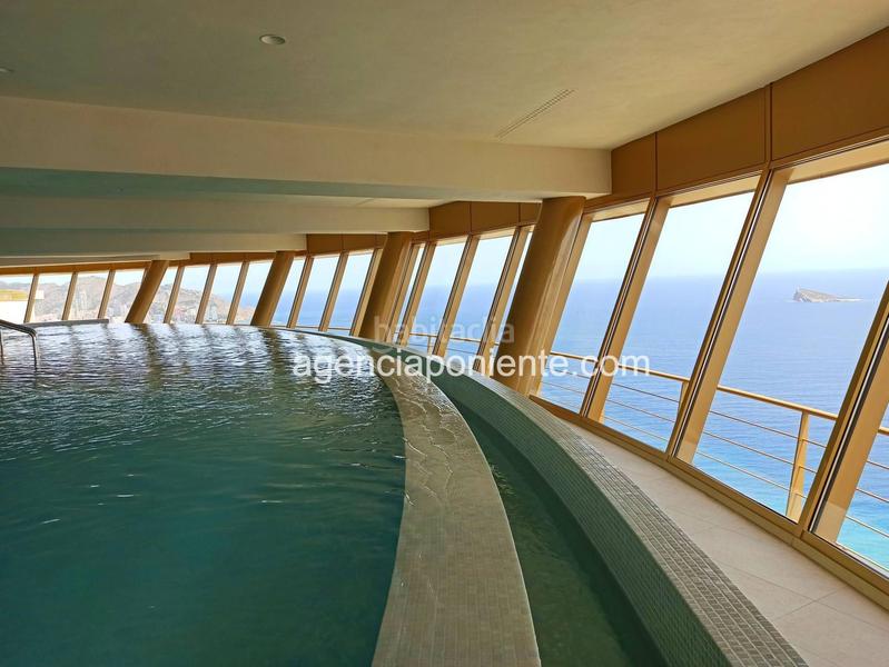 Foto eb07f0d2-c7d4-47c4-af75-7464a520cd74. Location appartement avec chauffage parking piscine dans Benidorm