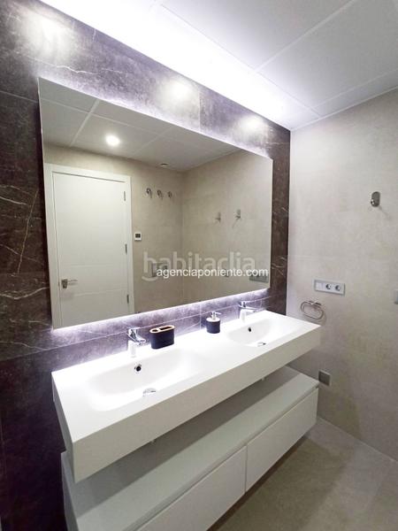 Foto 0bebdfdf-13d3-4139-9627-47e4b29feff5. Alquiler piso  con gran terraza con espectaculares vistas al mar en Benidorm