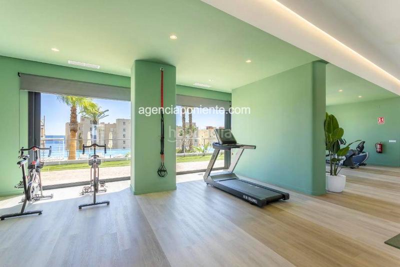 Foto 2f5a6ce5-2e52-4274-817e-dc496d52f1d1. Alquiler piso  con gran terraza con espectaculares vistas al mar en Benidorm