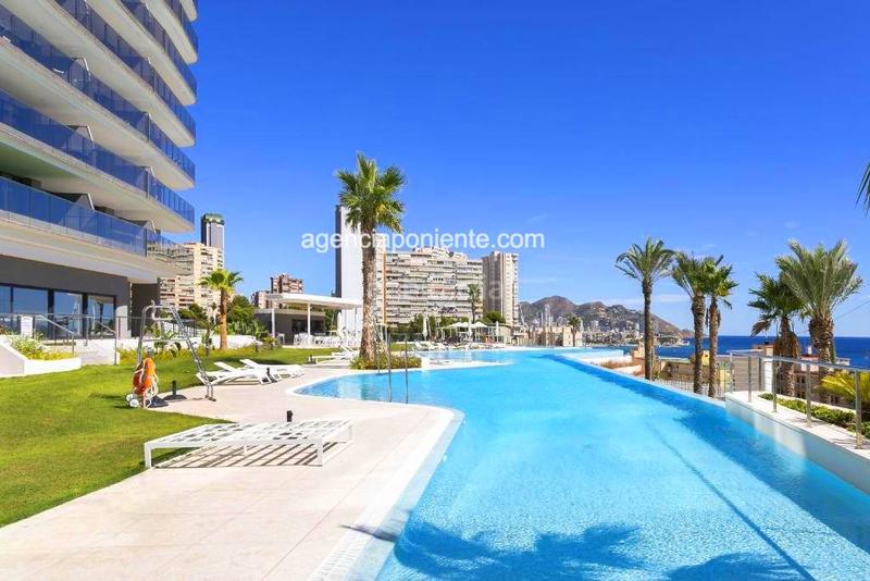 Foto 912d8d05-cd55-4a78-a08b-5d136d1d55ff. Alquiler piso  con gran terraza con espectaculares vistas al mar en Benidorm