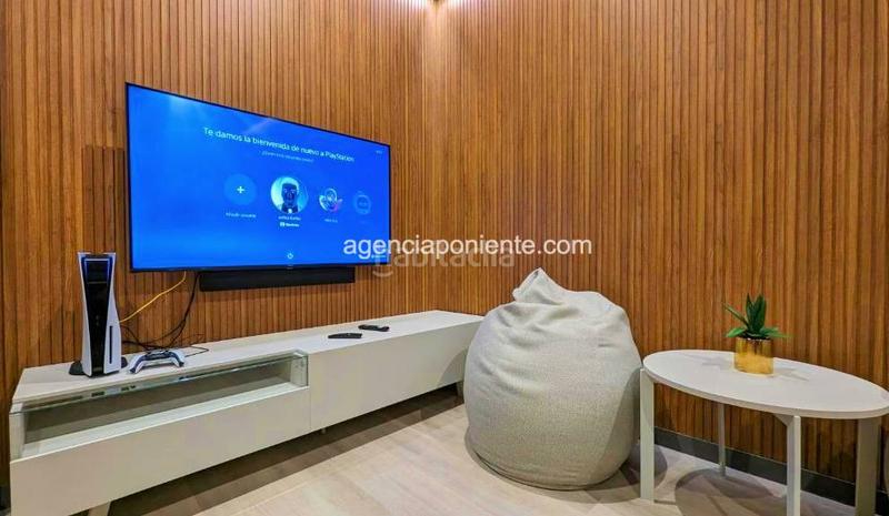 Foto 63c67584-ef88-4b94-8b20-914a03e41889. Location appartement avec parking piscine dans Playa Poniente Benidorm