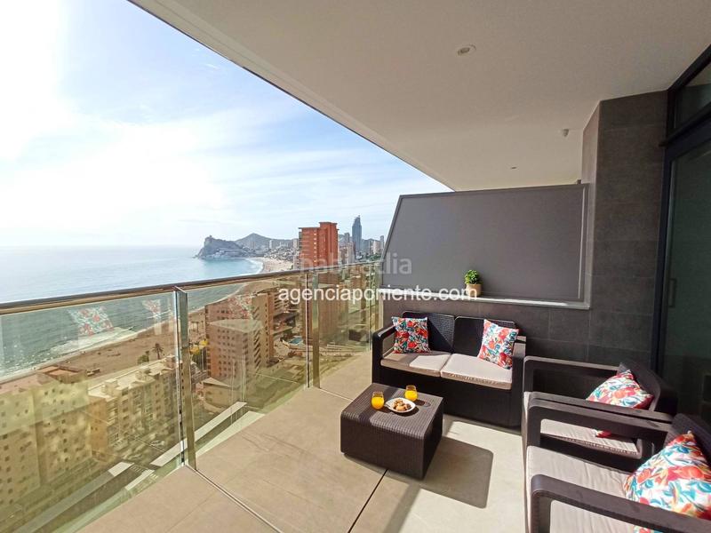 Foto 87af6cee-34e7-4d0e-8346-acb3a0a768da. Location appartement avec parking piscine dans Playa Poniente Benidorm