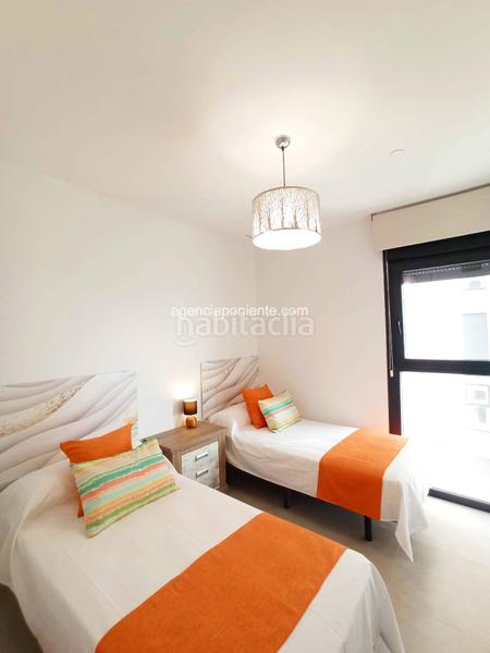 Foto f0e4df8b-dd61-437f-a246-ac689c26c713. Location appartement avec parking piscine dans Playa Poniente Benidorm