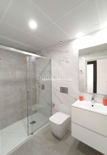 Foto fbc43a17-80e7-4922-b8ad-c6481dc71fed. Location appartement avec parking piscine dans Playa Poniente Benidorm