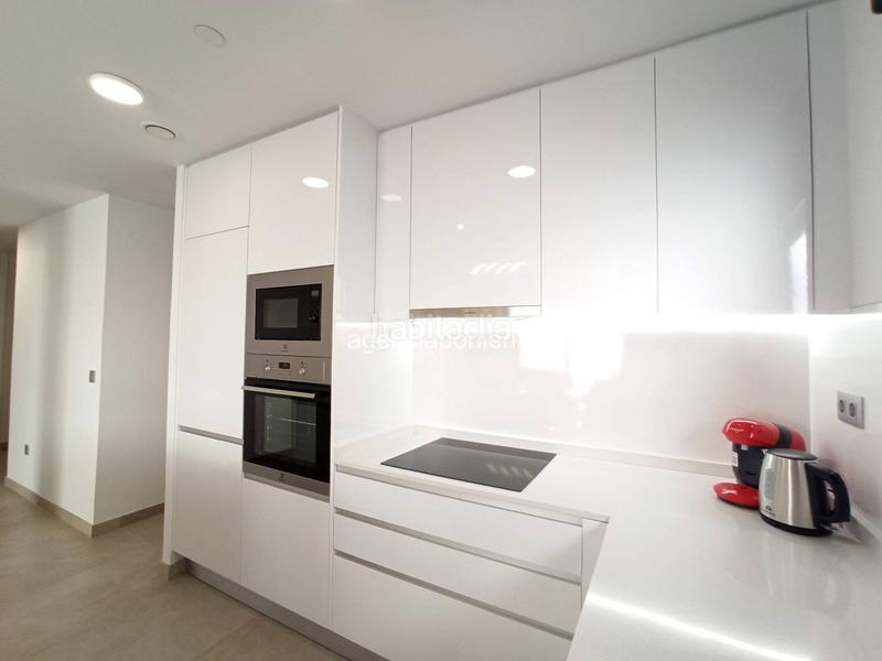 Foto 0f3391f4-84c5-4822-a74b-503ee16d672c. Rent flat with parking pool in Playa Poniente Benidorm