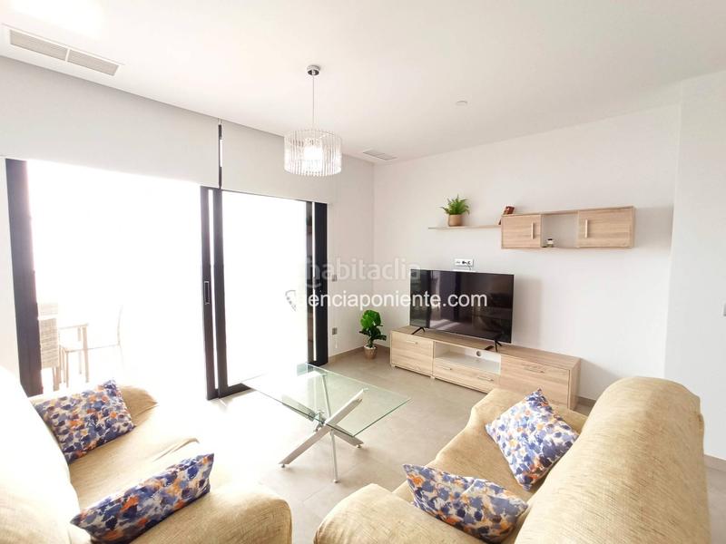 Foto 195cabde-32e7-4dc1-b6ad-28d9c292b9d9. Rent flat with parking pool in Playa Poniente Benidorm