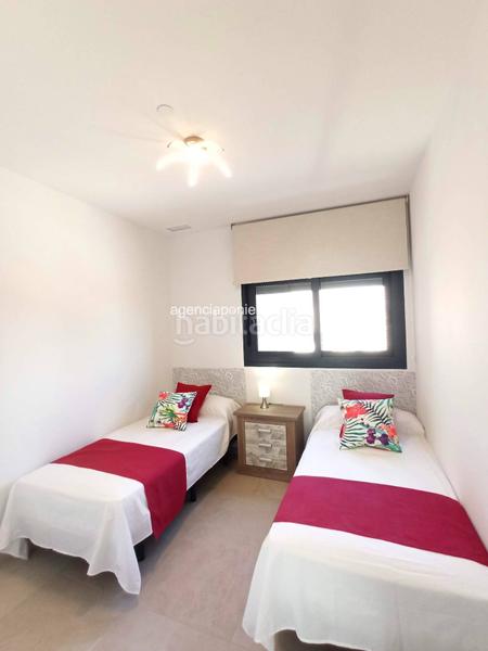 Foto 767589b9-e36b-4c68-915b-c0a8be542c2a. Rent flat with parking pool in Playa Poniente Benidorm