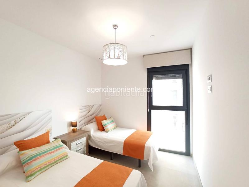 Foto c304f435-c572-484b-b439-577a4cf44656. Rent flat with parking pool in Playa Poniente Benidorm