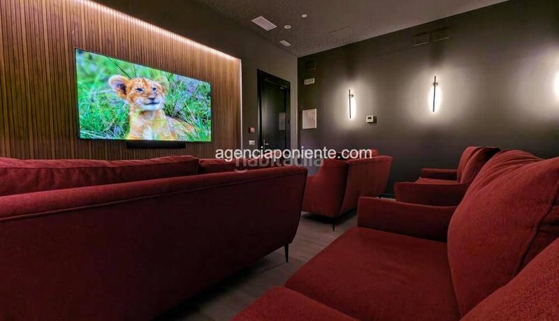 Foto d8c0000a-10fb-4649-9dd7-0b88fbda5de2. Rent flat with parking pool in Playa Poniente Benidorm