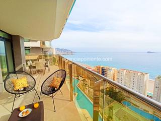 Lloguer Pis  Avenida república argentina. Piso con gran terraza con vistas al mar, jacuzzis, sauna, gimana