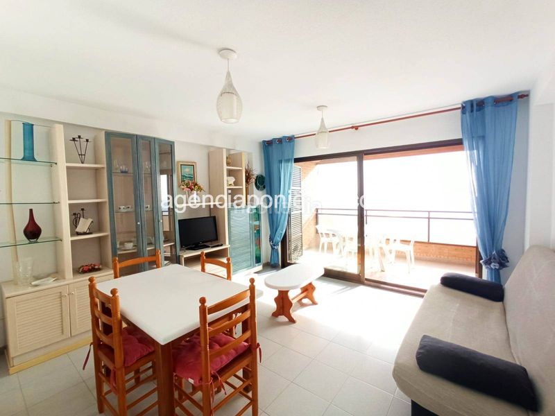 Foto ff069662-199a-4e2b-a1fe-bb701a0f9e25. Rent apartment in Playa Poniente Benidorm