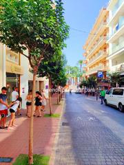 Pis  Pasaje de santa rita de casia. Vivienda amplia muy cerca de la playa con gran plaza de garaje.