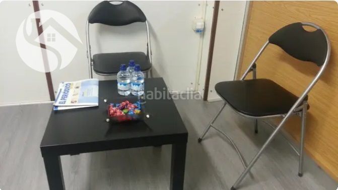 Foto 19abd66f-60ce-473b-84d3-a39c756c33a6. Local comercial a Centro Cuenca