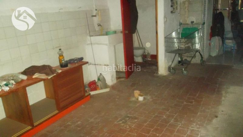 Foto ee10ad32-eed2-4306-9760-62823b58133e. Local comercial a Centro Cuenca