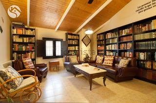 Edifici a Villar de Cañas. Casa rural en venta en villar de cañas