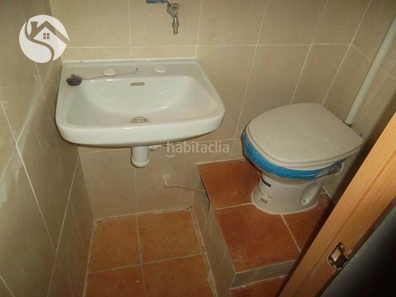 Foto fad662fc-85f5-48c8-bde8-05449183293b. Local comercial local almacen en Centro Cuenca