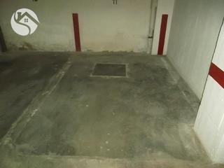 Miete Autoparkplatz in Centro. Fermin caballero