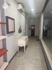 Rent Business premise in Centro. En cuenca