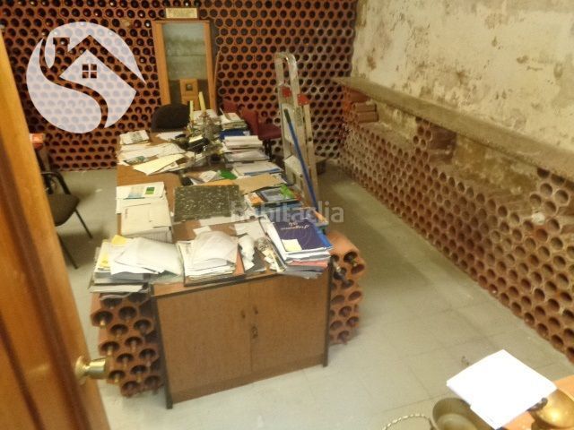 Foto e97e3a56-a621-4787-942e-32b38e34f769. Alquiler local comercial Centro en Centro Cuenca