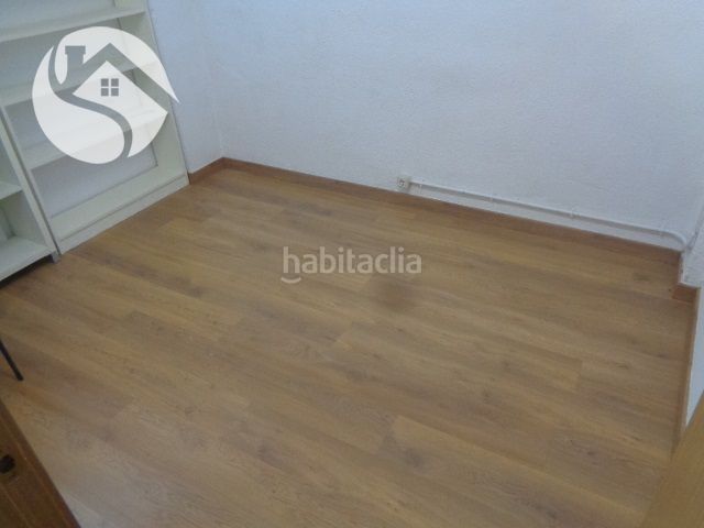 Foto 7c75c281-871c-4ae5-b8e0-f5fa1c1811c2. Alquiler local comercial Centro en Centro Cuenca