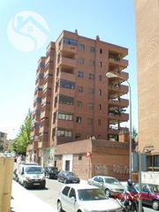 Rent Business premise in Centro. En cuenca