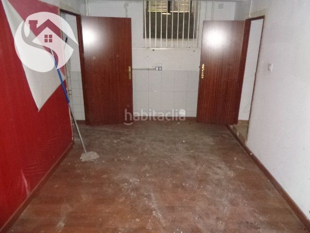 Foto 64fd34d4-7967-4f37-9754-a8bc0d029909. Lloguer local comercial a Centro Cuenca