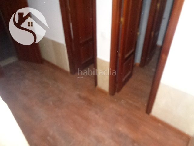 Foto eef79042-56ee-45f4-be91-2f01fc387612. Lloguer local comercial a Centro Cuenca