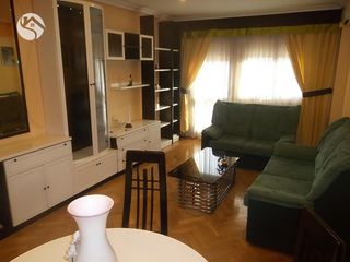 Rent Flat  Avenida juan carlos i. Villaluz
