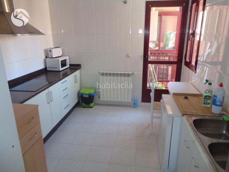 Foto c244719f-5c0e-41e8-abc4-4dfe3aabff72. Alquiler piso parquesol en San Fernando - Carretera de Valencia Cuenca