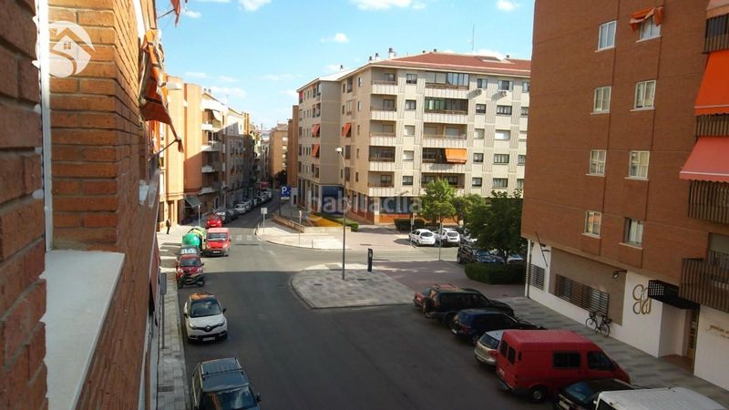 Foto 04873c5c-147d-4ea4-934d-8d5ea0ee5f12. Miete etagenwohnung in Centro Cuenca