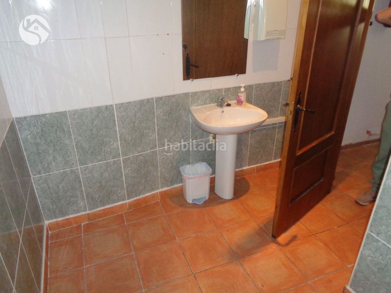 Foto d7435c76-4db1-4eb7-92e4-9a6472e1ea10. Lloguer local comercial a Centro Cuenca
