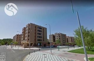 Aparcament cotxe a Alameda. Residencial alameda