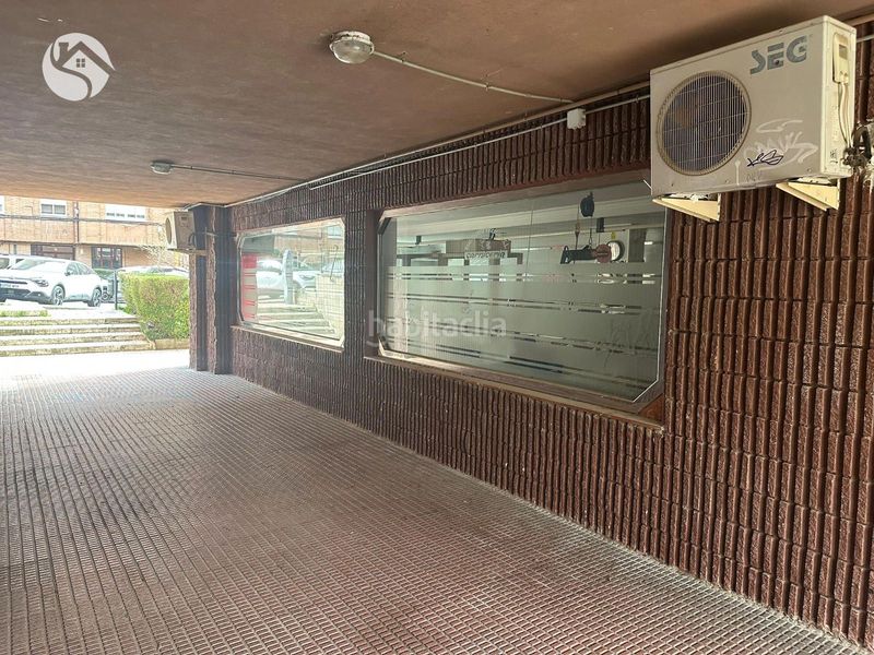 Foto cbad7e7e-764e-45b6-9387-bc6f3f60805d. Local comercial a Alameda Cuenca