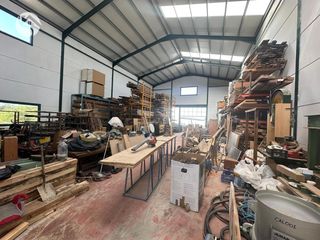 Fabrikhalle in San Fernando - Carretera de Valencia. Sepes
