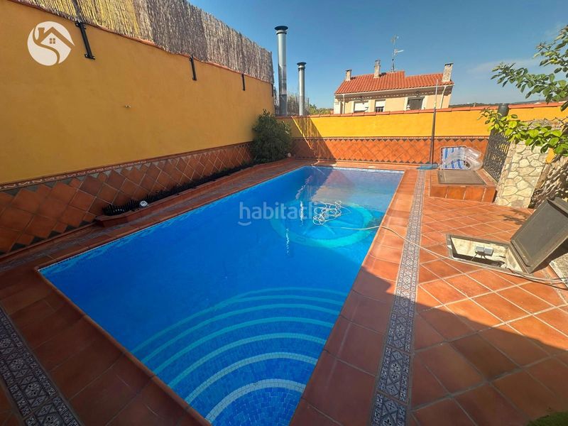 Foto 91ba2bbf-db04-4688-9871-646432f11da7. Maison jumelée avec chauffage parking piscine dans Arcas del Villar