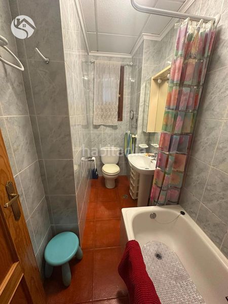 Foto db6a33ae-5bab-4149-b4bc-6a0eca49161d. Lloguer pis amb aparcament a Centro Cuenca