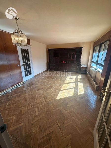Foto 76c98538-385d-4e0d-a815-eb9a4040516c. Flat with heating parking in Centro Cuenca