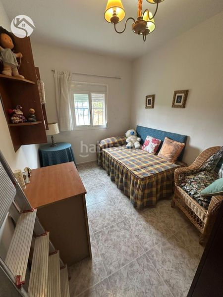 Foto f0b8871c-1aab-4d9f-8c50-4fabf8458da7. Chalet avec parking piscine dans Centro Cuenca