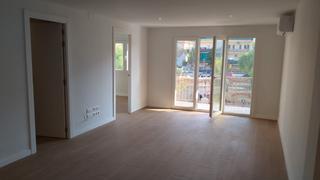 Location Appartement  Passeig del canal. Bonic pis 3 habitacions a estrenar. no mascotes.