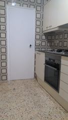Affitto Appartamento  Carrer de severo ochoa. Piso 3 habitaciones. alto y tranquilo.