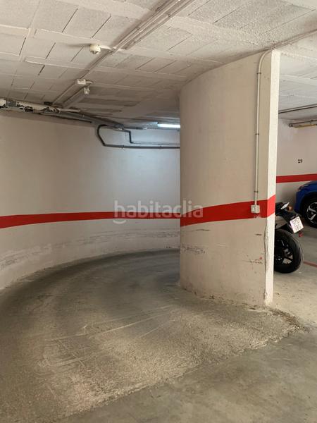 Foto 8fd4a66a-a957-4346-a460-d706e0242ce7. Aparcament cotxe a calle el maquinista de la general 61 a Zaragoza