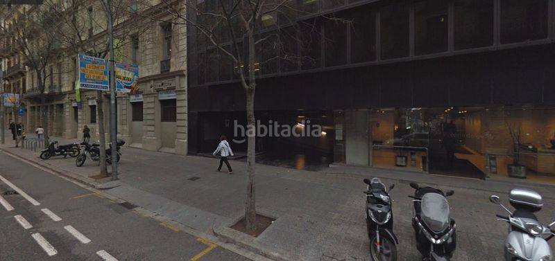 Foto 298fe335-e2d6-4a12-9af3-2048d14d7f00. Rent car parking in carrer de la diputació 279 in Barcelona