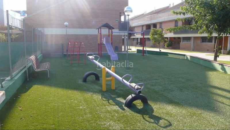 Foto 2d40de9b-0354-4258-9d02-5c85d2e3d1bf. Appartamento con riscaldamento parcheggio piscina in Zaragoza