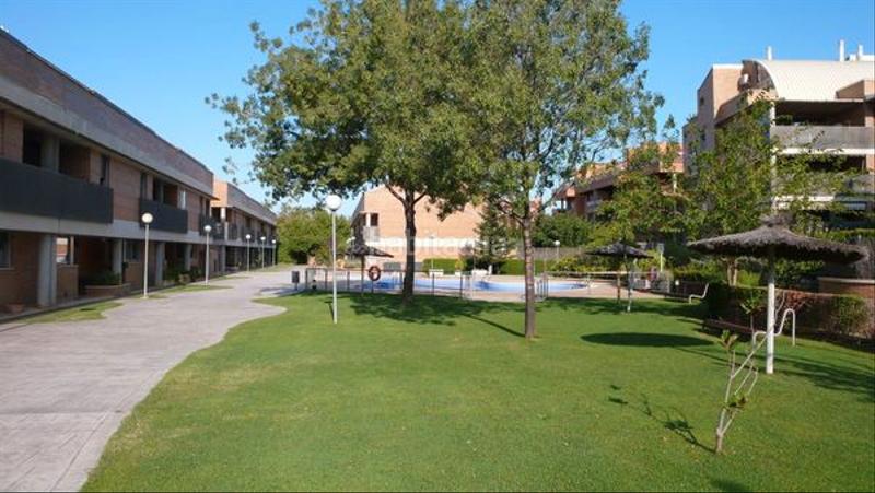 Foto 5473fc6f-b20f-4437-9482-734a3fd24d49. Appartamento con riscaldamento parcheggio piscina in Zaragoza